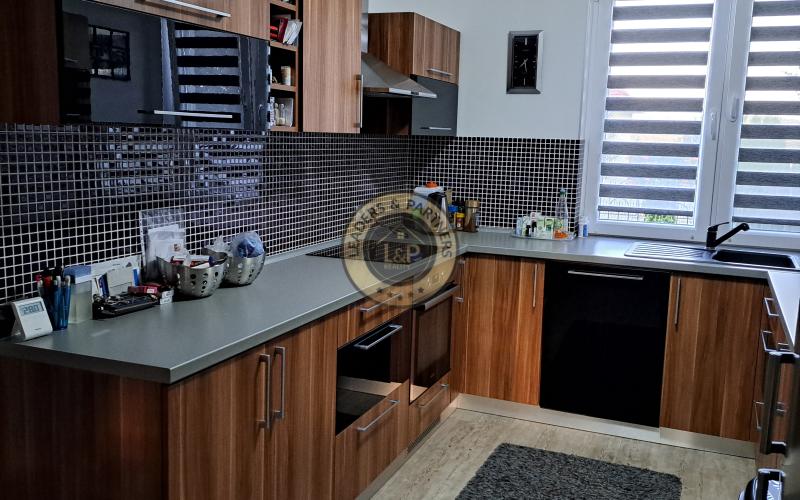 NA PREDAJ-bungalov, pekná a lukratívna lokalita v obci Malinová