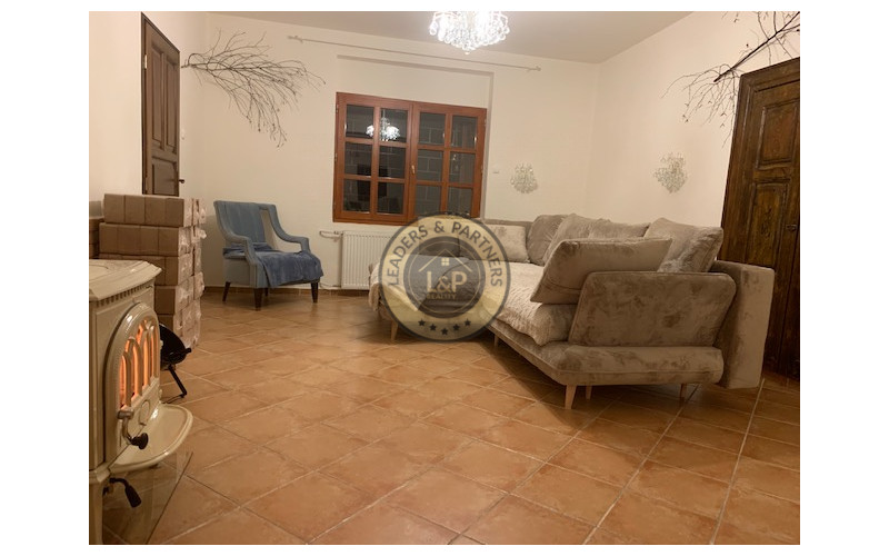 Krásny rodinný dom s veľkorysým pozemkom v obci Abaújvár.