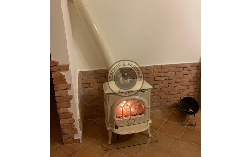 Krásny rodinný dom s veľkorysým pozemkom v obci Abaújvár.