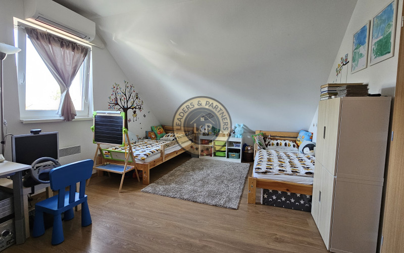 Na predaj 4 -izbový rodinný dom v Senci