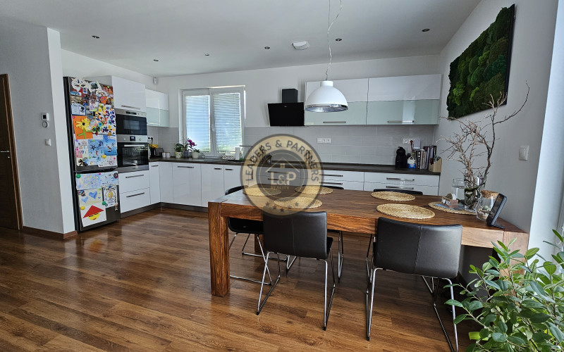 Na predaj 4 -izbový rodinný dom v Senci