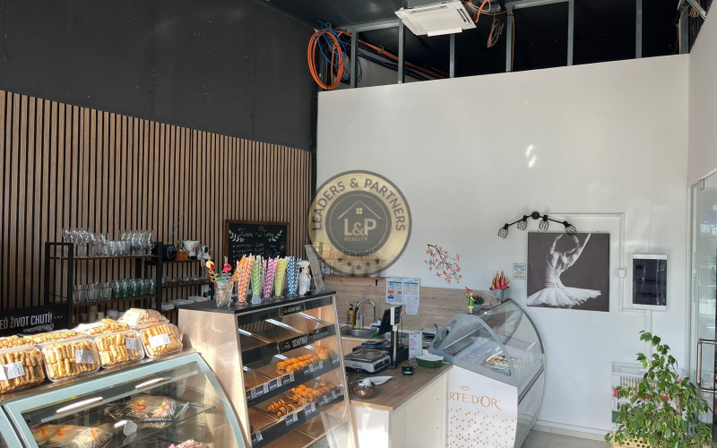 Predaj! KAVIAREŇ-CUKRÁREŇ Rača, 25000eur. Po zľave.