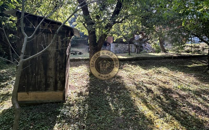 ZNÍŽENÁ CENA! Na predaj pozemok s chatkou v Trstíne časť Rasuchov