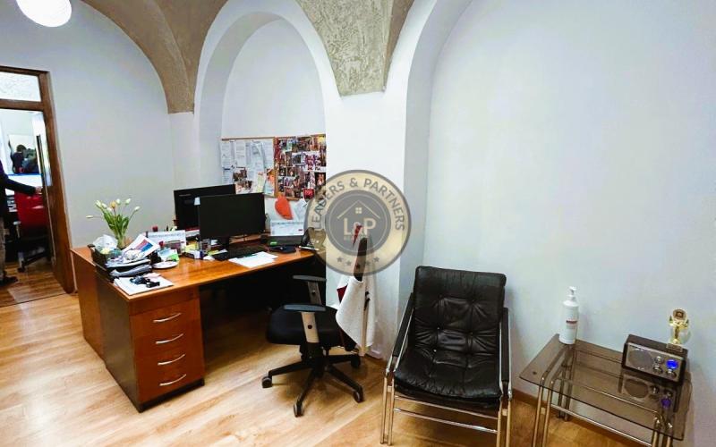 PRENÁJOM Priestorov na Hlavnej ulici - Prešov