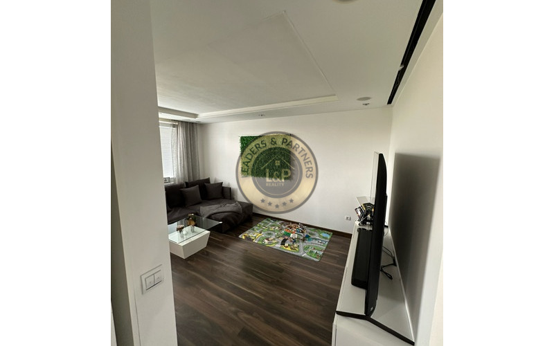 Na predaj nadštandardne zrekonštruovaný 3,5 izbový byt v Seredi na Pažitnej ulici.