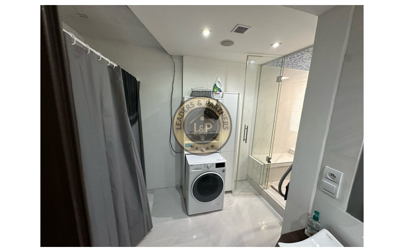 Na predaj nadštandardne zrekonštruovaný 3,5 izbový byt v Seredi na Pažitnej ulici.