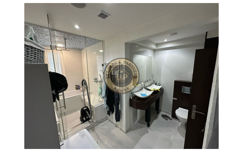 Na predaj nadštandardne zrekonštruovaný 3,5 izbový byt v Seredi na Pažitnej ulici.