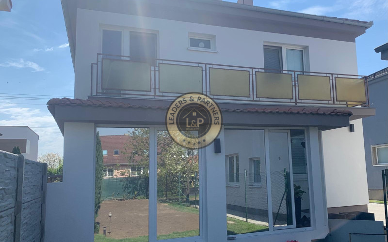 5 izbový rodinný dom na Predaj v Rovinke