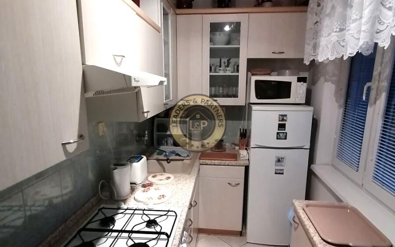 Na predaj 3-izbový byt po rekonštrukcii, ulica Mikovíniho.