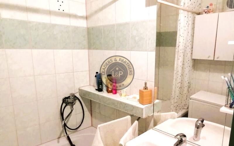 Na predaj 3-izbový byt po rekonštrukcii, ulica Mikovíniho.