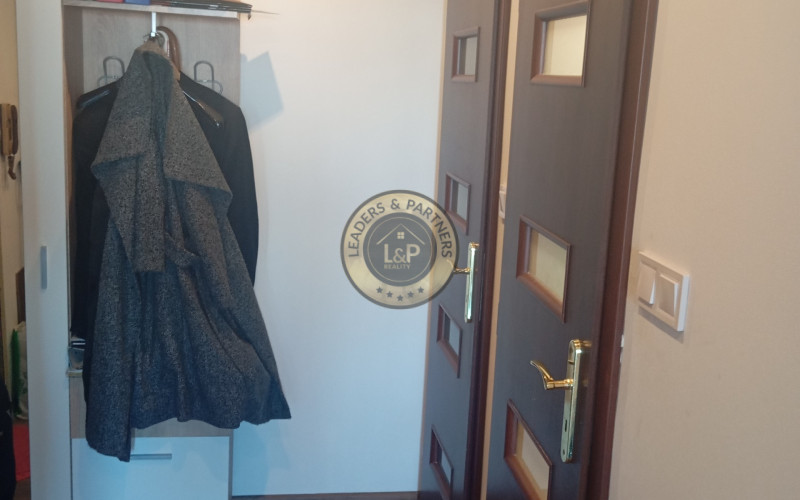 PREDAJ veľký zrekonštruovaný 2-izb.byt, komplet zariadený, v  blízkosti  Lesoparku