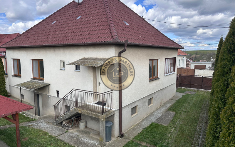 PREDAJ: 3izbový zachovalý domček, Pastuchov