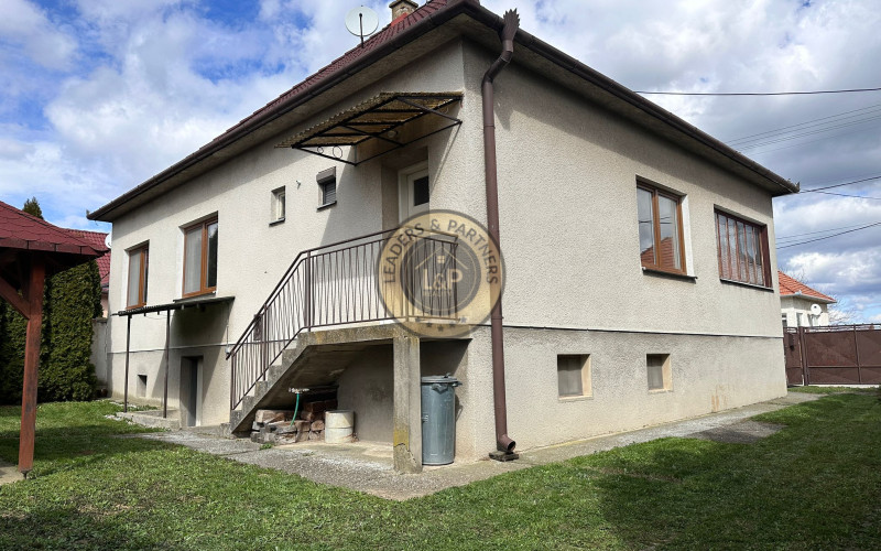 PREDAJ: 3izbový zachovalý domček, Pastuchov