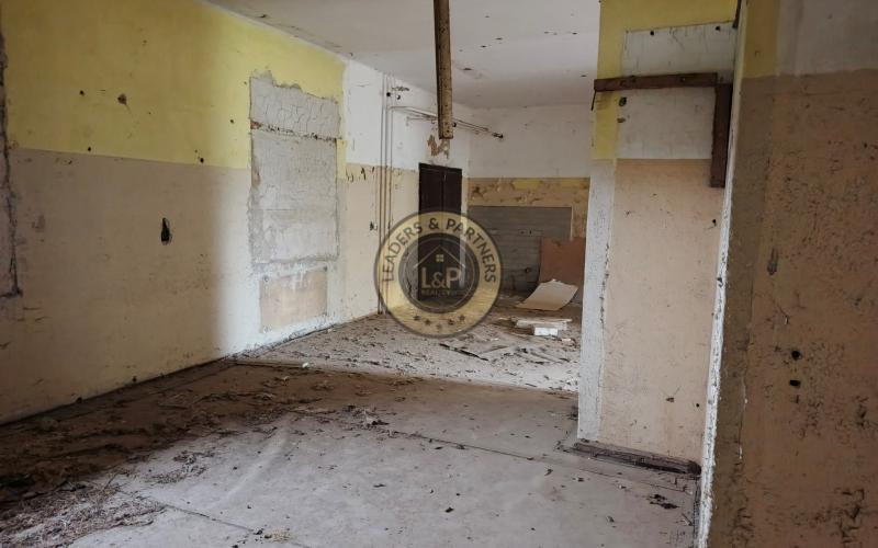 2 podlažná budova Alekšince-Lahne