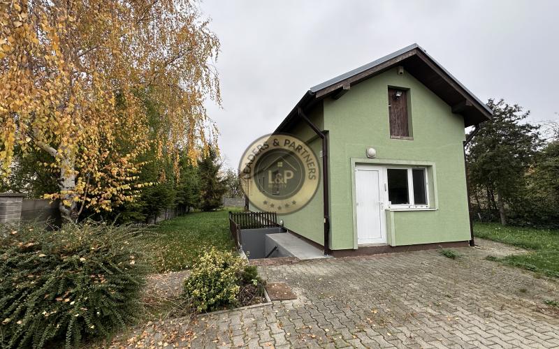 Rekreačná chatka na celoročné užívanie NA PREDAJ