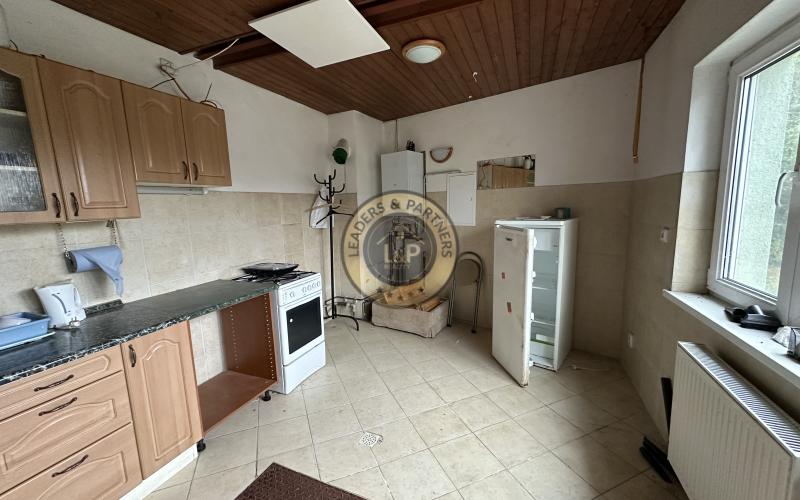 Rekreačná chatka na celoročné užívanie NA PREDAJ