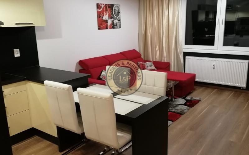 Na prenájom 2-izbový byt v Arborii s parkovaním v garáži