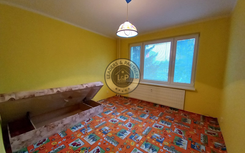 REZERVOVANÉ - NA PREDAJ 4 izbový byt s balkónom FIĽAKOVO okres LC