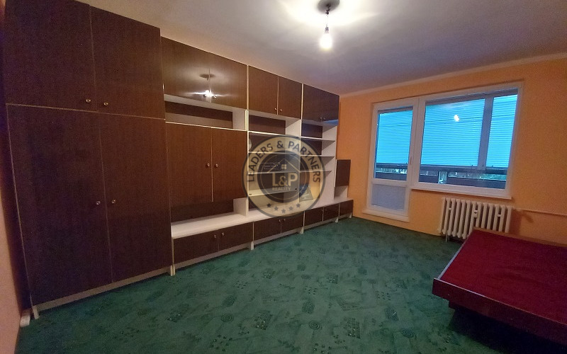 REZERVOVANÉ - NA PREDAJ 4 izbový byt s balkónom FIĽAKOVO okres LC