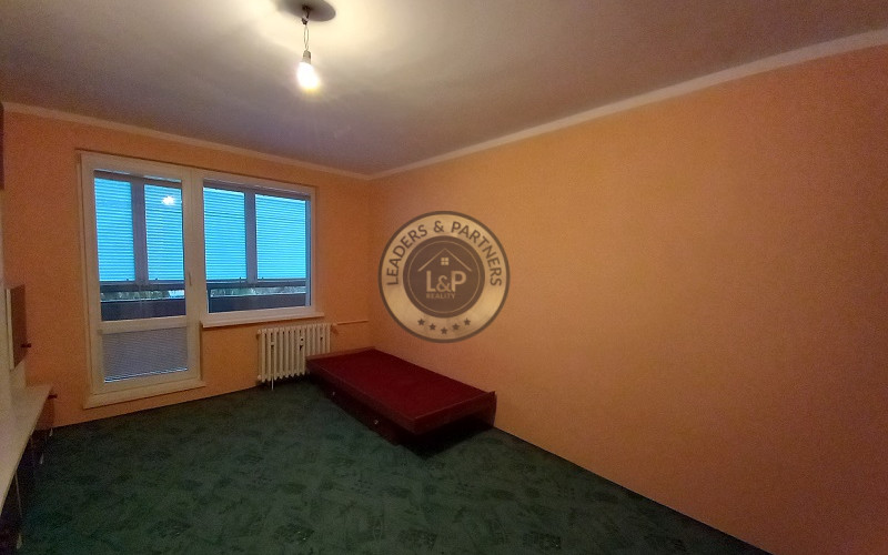 REZERVOVANÉ - NA PREDAJ 4 izbový byt s balkónom FIĽAKOVO okres LC