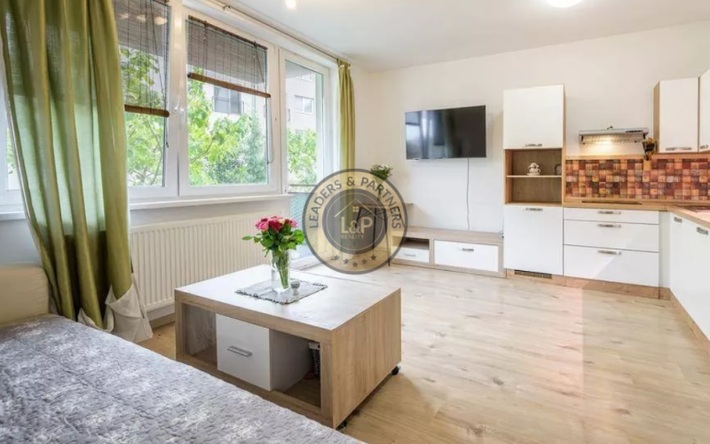 2 izbový byt s balkónom na prenájom