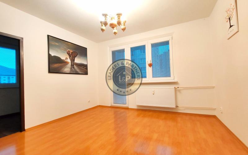 REZERVOVANÉ Slnečný 3-izbový byt v tichej, VYHĽADÁVANEJ lokalite Dubnica nad Váhom