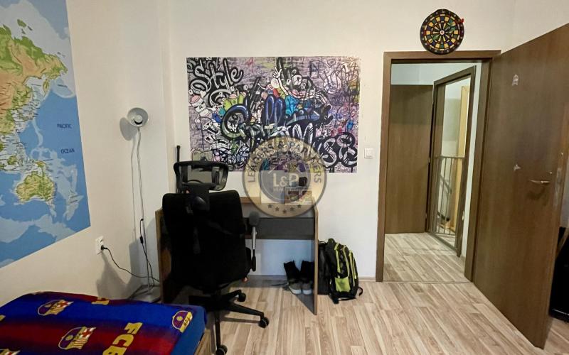 REZERVOVANÝ! Na predaj priestranný 3-izbový byt v Pezinku na Muškátovej ulici.