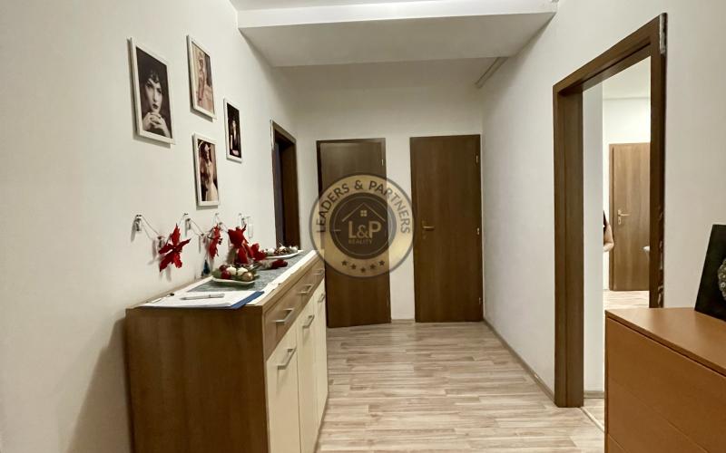 REZERVOVANÝ! Na predaj priestranný 3-izbový byt v Pezinku na Muškátovej ulici.