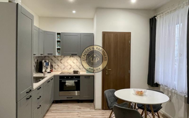 REZERVOVANÝ! Na predaj priestranný 3-izbový byt v Pezinku na Muškátovej ulici.