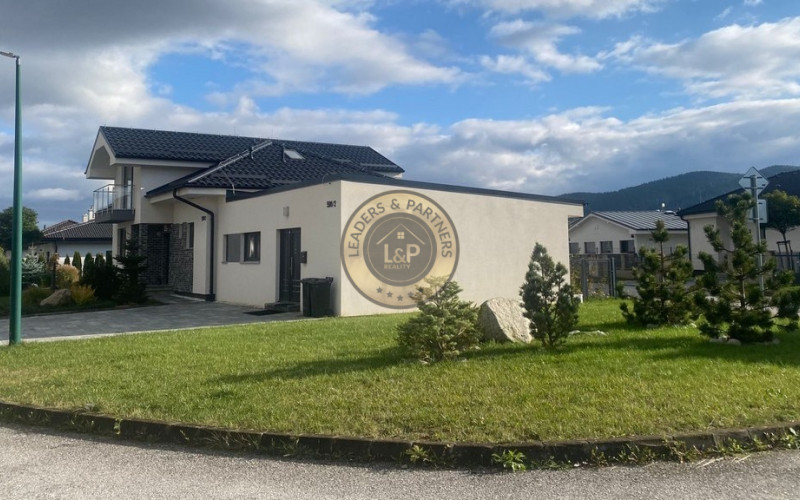 PREDAJ: 5 r. novostavba 5 izb. rodinný dom 242 m2 Batizovce