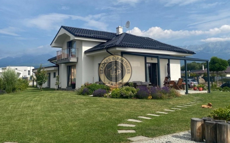 PREDAJ: 5 r. novostavba 5 izb. rodinný dom 242 m2 Batizovce