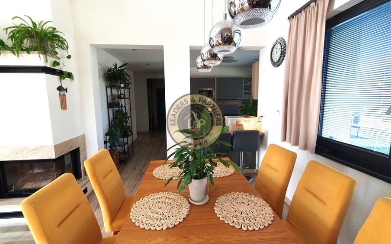 PREDAJ: 5 r. novostavba 5 izb. rodinný dom 242 m2 Batizovce