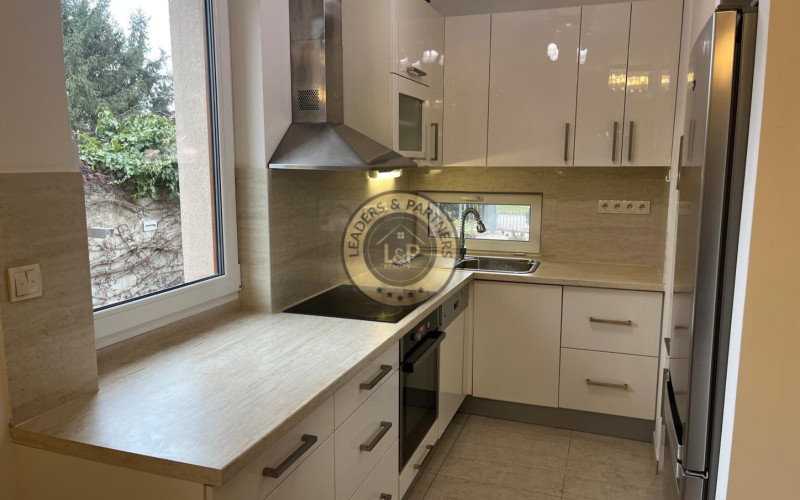 Prenájom 5izb,3 podlažná priestranná vila