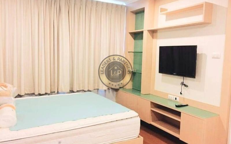 Thajsko-North Pattaya-Sukhumvit-2 izbový byt s nájomníkom