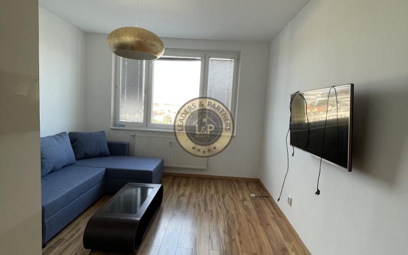 Na predaj priestranný 3-izbový byt na Jiráskovej ulici