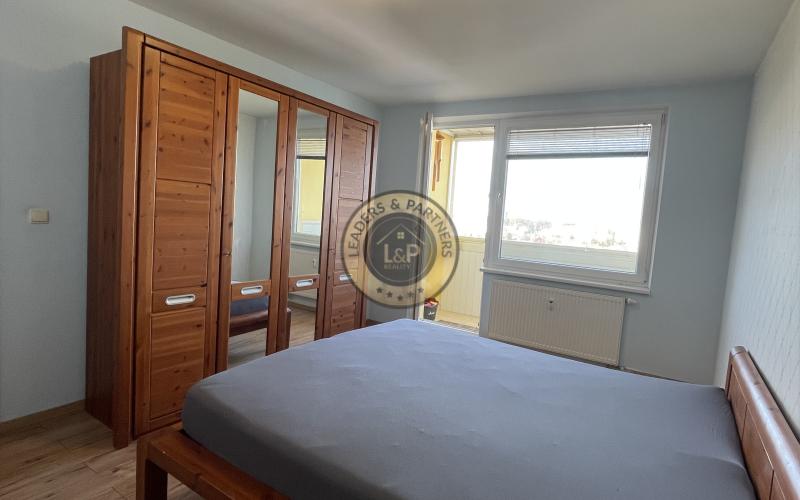 Na predaj priestranný 3-izbový byt na Jiráskovej ulici