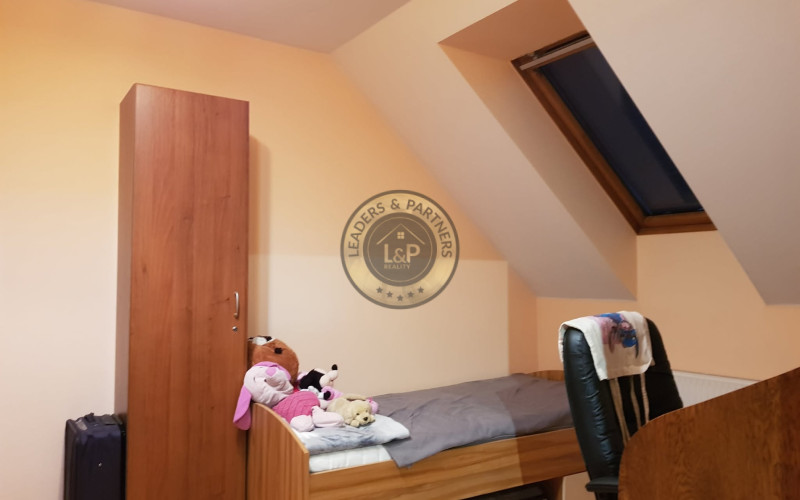 PREDAJ rodinný dom s kvetinárstvom Rajka