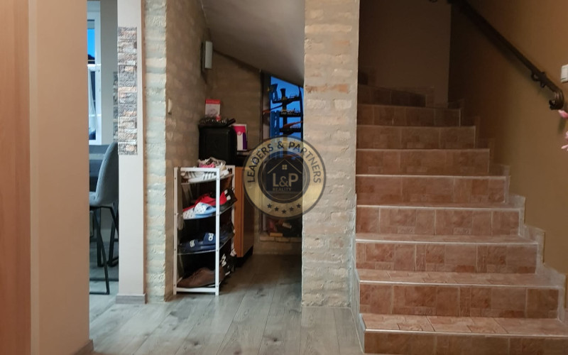 PREDAJ rodinný dom s kvetinárstvom Rajka