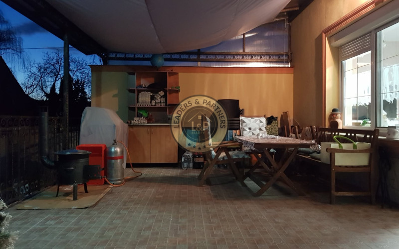 PREDAJ rodinný dom s kvetinárstvom Rajka