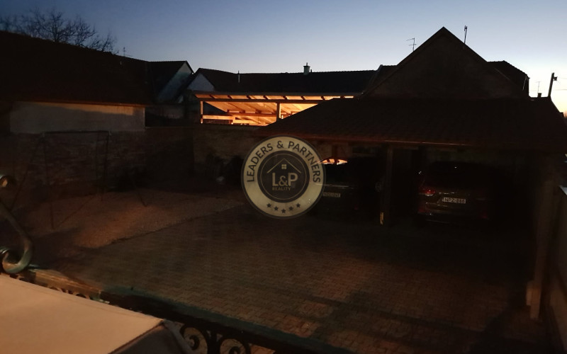 PREDAJ rodinný dom s kvetinárstvom Rajka