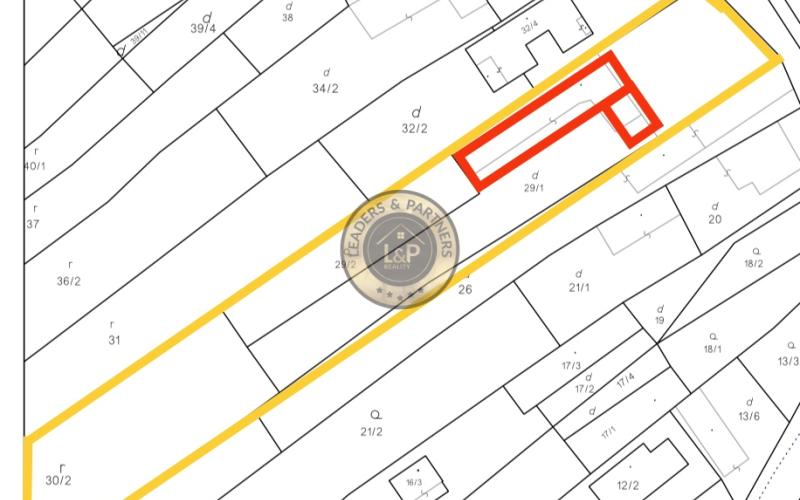 Na predaj starší rodinný dom v obci Tepličky  okr. Hlohovec