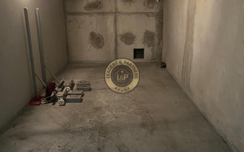 Na predaj garáž v parkovacom dome na Družbe v Trnave