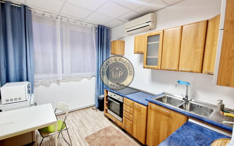 *PRENÁJOM* v centre Piešťan, 70m2