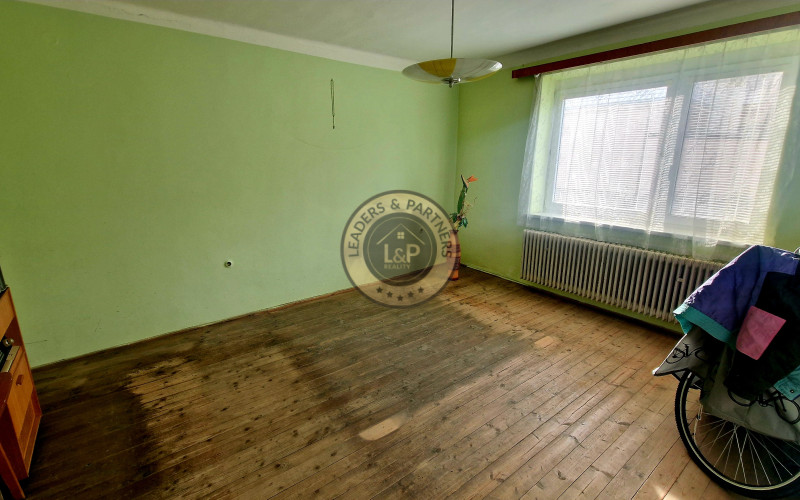 Na predaj starší rodinný dom Bašovce