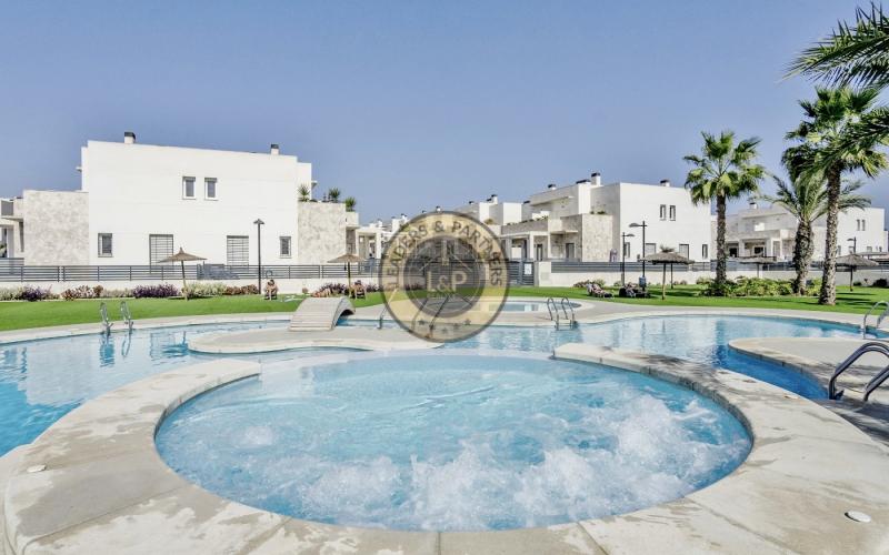 Luxusný dom 4+kk Torrevieja-Aguas Nuevas, Španielsko