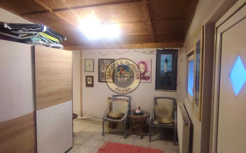 Rezervované-Murovaná chata celoročne obývaná s bazénom, Kostoľany nad Hornádom.