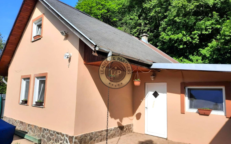 Rezervované-Murovaná chata celoročne obývaná s bazénom, Kostoľany nad Hornádom.