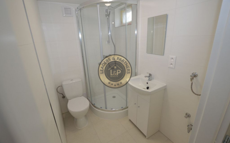 Chata Zlaté piesky, rozloha 250 m2 (50 metrov od jazera)