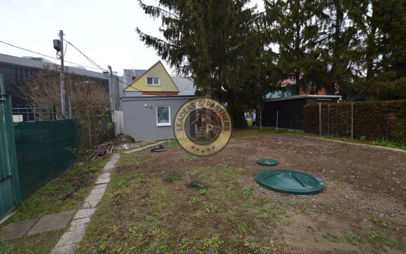 Chata Zlaté piesky, rozloha 250 m2 (50 metrov od jazera)