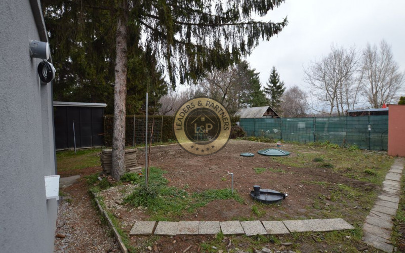 Chata Zlaté piesky, rozloha 250 m2 (50 metrov od jazera)